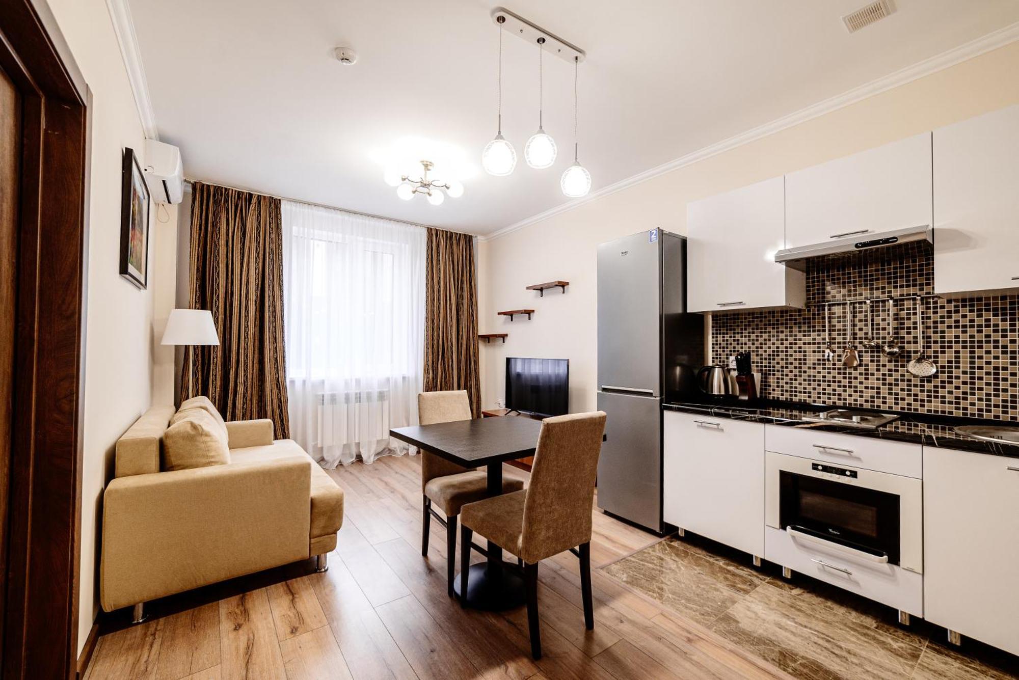 Chagala Hotel Aksai アクサイ  エクステリア 写真